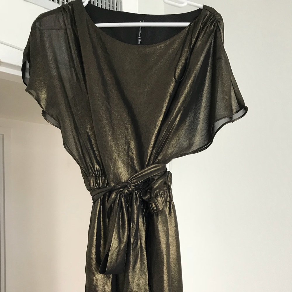 80’s gold byWalter Baker. medium ..